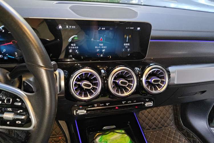 Used Mercedes-Benz GLB 2020 Updated GLB 200 Dynamic Edition Audio And AC Panel