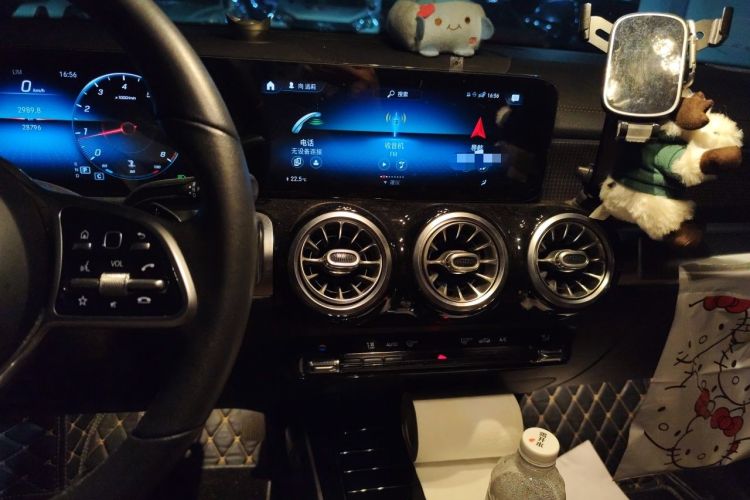 Used Mercedes-Benz GLB 2020 Updated GLB 200 Dynamic Edition Audio And AC Panel