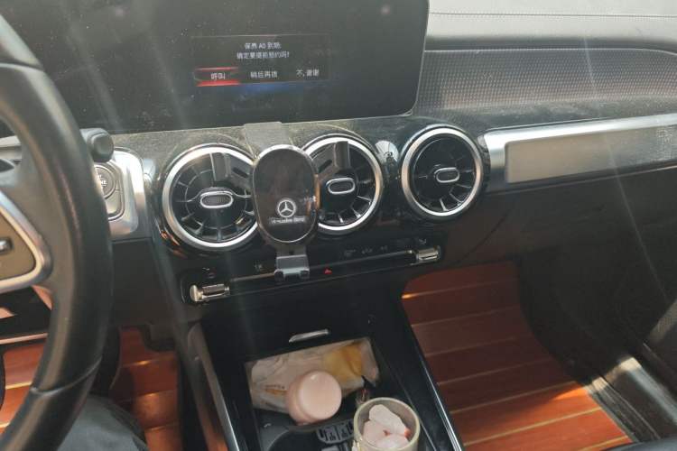 Used Mercedes-Benz GLB 2020 GLB 200 Dynamic Edition Audio And AC Panel