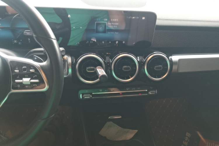 Used Mercedes-Benz GLB 2020 GLB 200 Dynamic Edition Audio And AC Panel