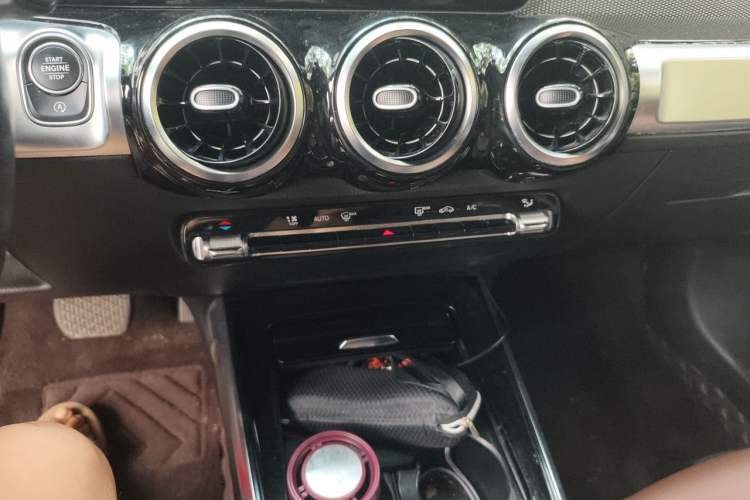 Used Mercedes-Benz GLB 2020 GLB 180 Fashion Model Audio And AC Panel