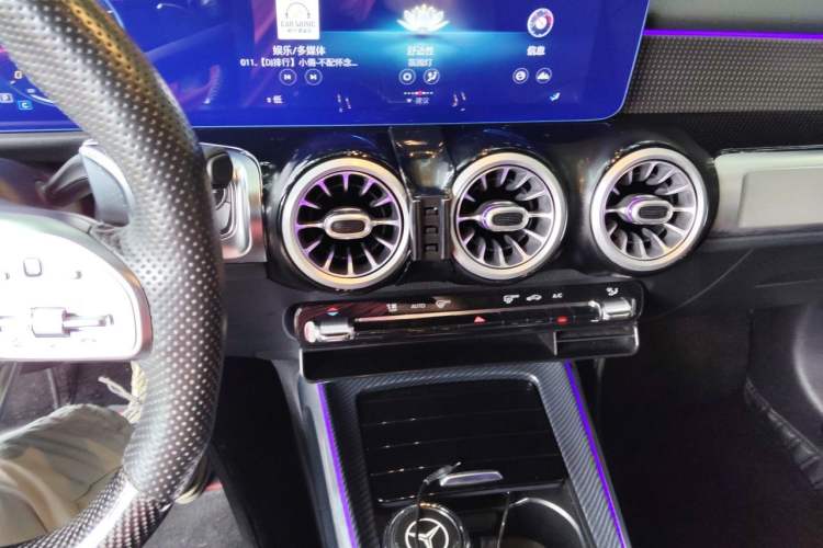 Used Mercedes-Benz GLB 2020 Updated GLB 200 Dynamic Edition Audio And AC Panel