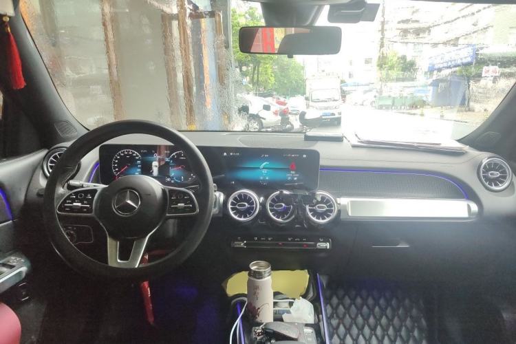 Used Mercedes-Benz GLB 2020 Updated GLB 200 Dynamic Edition Center Console