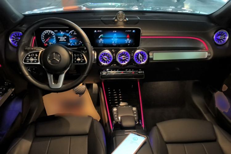 Used Mercedes-Benz GLB 2020 Facelift GLB 200 Fashion Edition Center Console