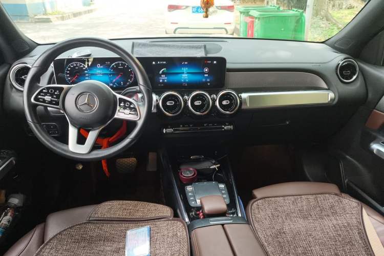 Used Mercedes-Benz GLB 2020 GLB 180 Fashion Model Center Console