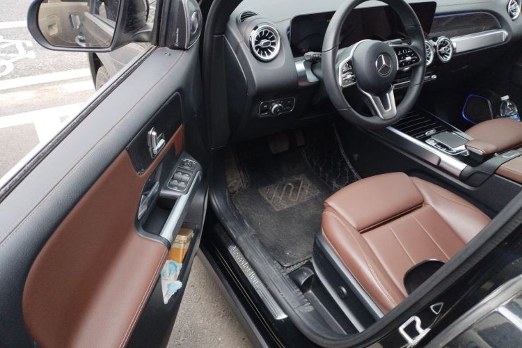 Used Mercedes-Benz GLB 2020 GLB 200 Dynamic Edition Driver Seat
