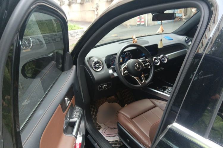 Used Mercedes-Benz GLB 2020 Updated GLB 200 Dynamic Edition Driver Seat