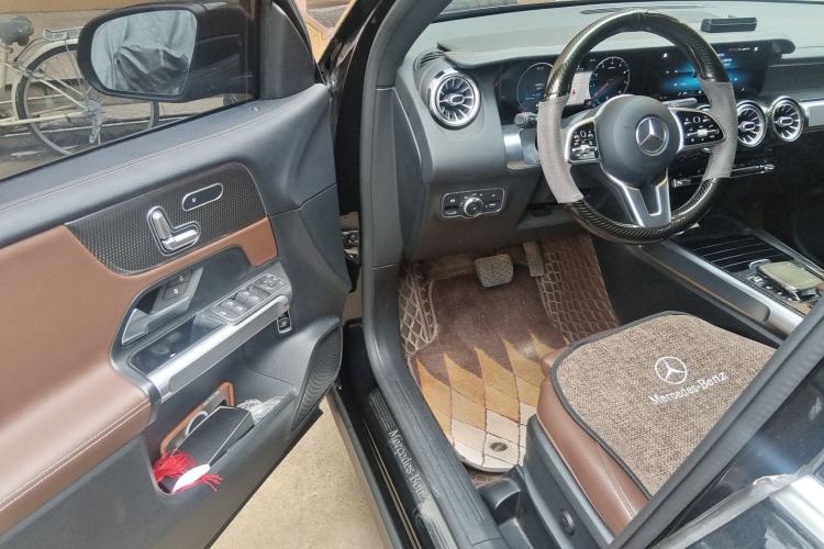 Used Mercedes-Benz GLB 2020 Facelift GLB 200 Fashion Edition Driver Seat