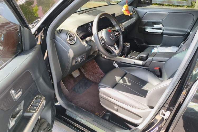 Used Mercedes-Benz GLB 2020 Updated GLB 200 Dynamic Edition Driver Seat