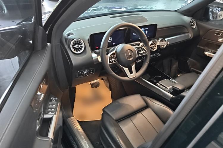Used Mercedes-Benz GLB 2020 Facelift GLB 200 Fashion Edition Driver Seat