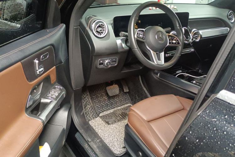 Used Mercedes-Benz GLB 2020 Facelift GLB 200 Fashion Edition Driver Seat
