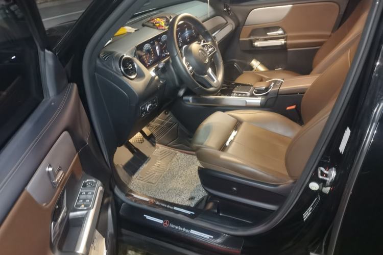 Used Mercedes-Benz GLB 2020 GLB 180 Dynamic Edition Driver Seat