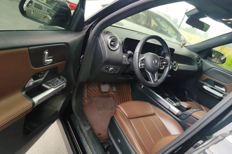 Used Mercedes-Benz GLB 2020 Updated GLB 200 Dynamic Edition Driver Seat