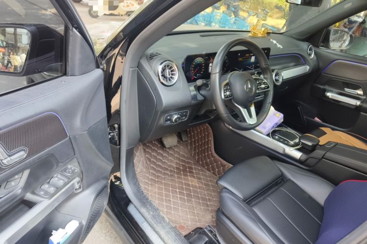 Used Mercedes-Benz GLB 2020 GLB 200 Dynamic Edition Driver Seat