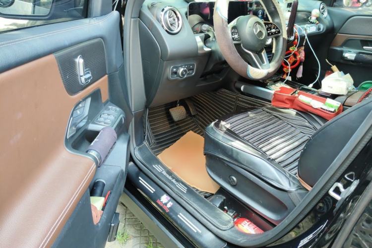 Used Mercedes-Benz GLB 2020 Updated GLB 200 Dynamic Edition Driver Seat