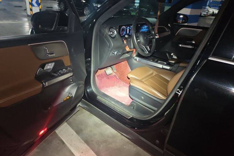 Used Mercedes-Benz GLB 2020 Updated GLB 200 Dynamic Edition Driver Seat
