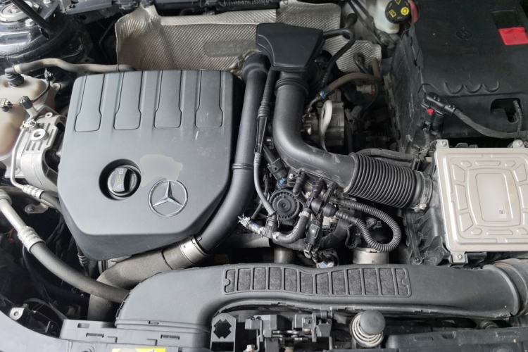 Used Mercedes-Benz GLB 2020 Facelift GLB 200 Fashion Edition Engine Bay