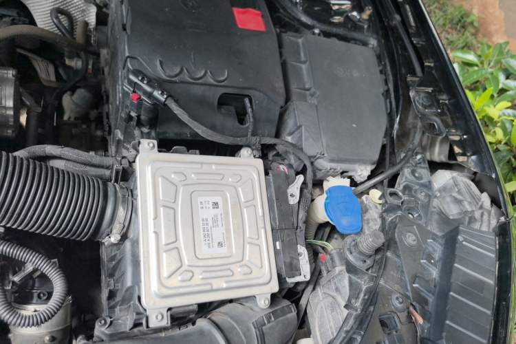 Used Mercedes-Benz GLB 2020 Facelift GLB 200 Fashion Edition Engine Bay Left