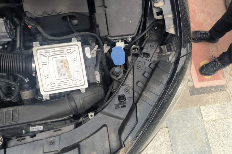 Used Mercedes-Benz GLB 2020 GLB 200 Stylish Edition Engine Bay Left