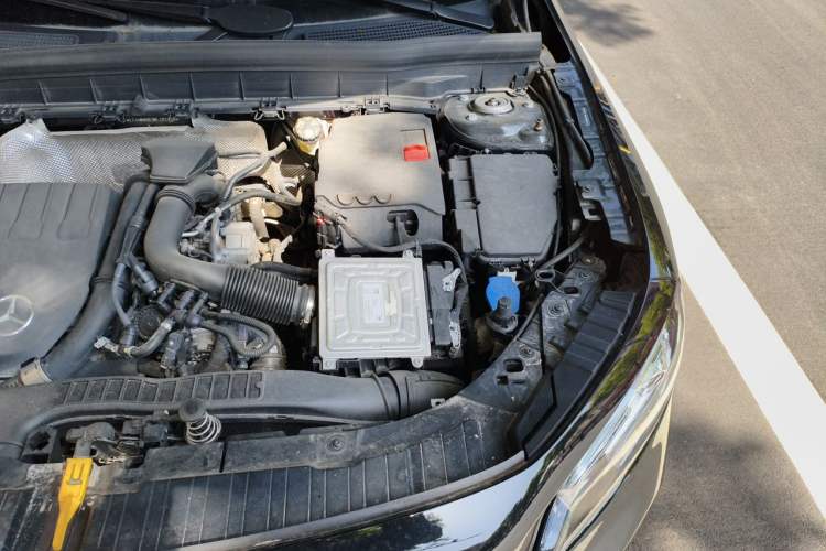 Used Mercedes-Benz GLB 2020 Updated GLB 200 Dynamic Edition Engine Bay Left