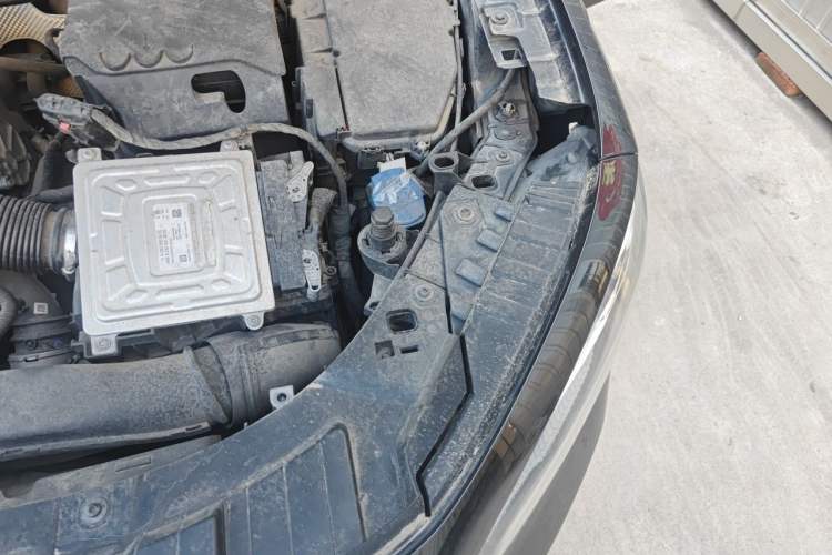 Used Mercedes-Benz GLB 2020 GLB 180 Fashion Model Engine Bay Left