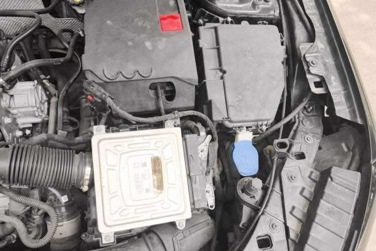 Used Mercedes-Benz GLB 2020 GLB 180 Fashion Model Engine Bay Left