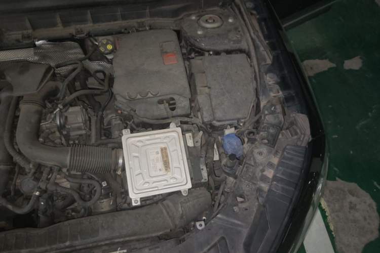 Used Mercedes-Benz GLB 2020 GLB 200 Stylish Edition Engine Bay Left