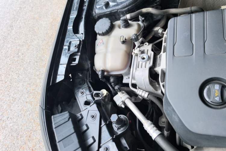Used Mercedes-Benz GLB 2020 Facelift GLB 200 Fashion Edition Engine Bay Right
