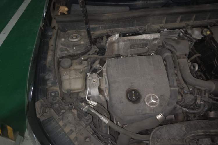 Used Mercedes-Benz GLB 2020 GLB 200 Stylish Edition Engine Bay Right