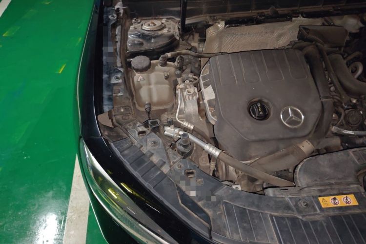 Used Mercedes-Benz GLB 2020 GLB 180 Dynamic Edition Engine Bay Right