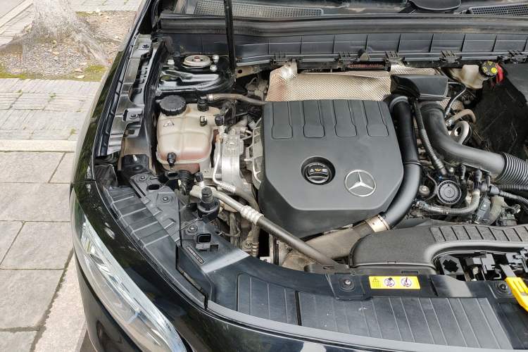 Used Mercedes-Benz GLB 2020 Facelift GLB 200 Fashion Edition Engine Bay Right