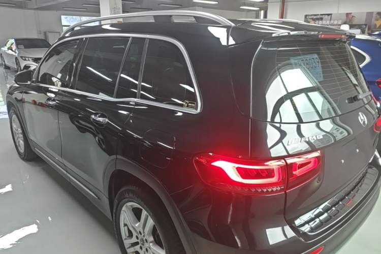 Used Mercedes-Benz GLB 2020 Updated GLB 200 Dynamic Edition Exterior 2