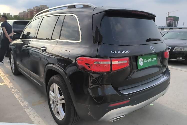 Used Mercedes-Benz GLB 2020 GLB 180 Dynamic Edition Exterior 2