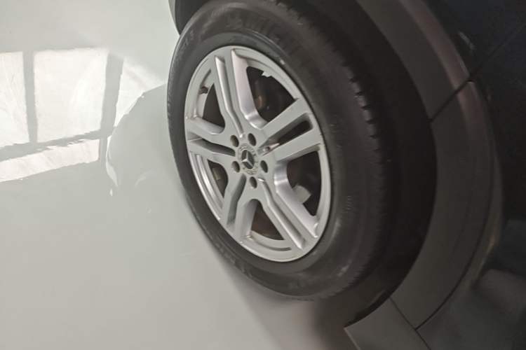 Used Mercedes-Benz GLB 2020 Updated GLB 200 Dynamic Edition Exterior 5