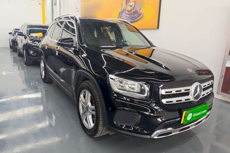 Used Mercedes-Benz GLB 2020 GLB 180 Fashion Model Front Right 45 Deg