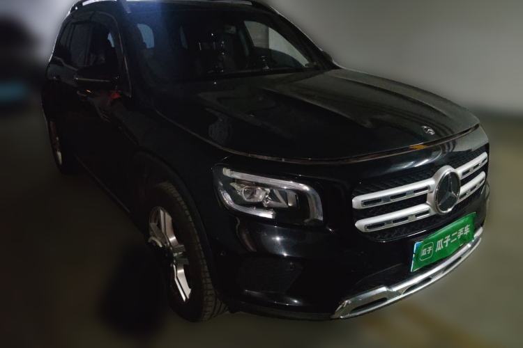 Used Mercedes-Benz GLB 2020 Updated GLB 200 Dynamic Edition Front Right 45 Deg