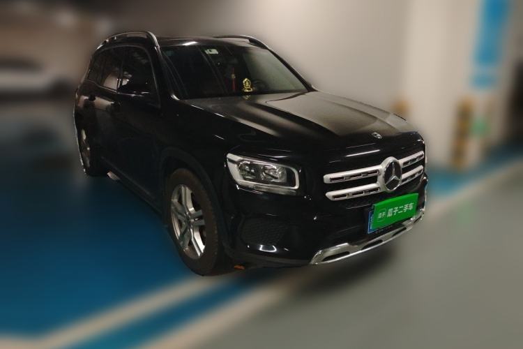 Used Mercedes-Benz GLB 2020 GLB 180 Dynamic Edition Front Right 45 Deg