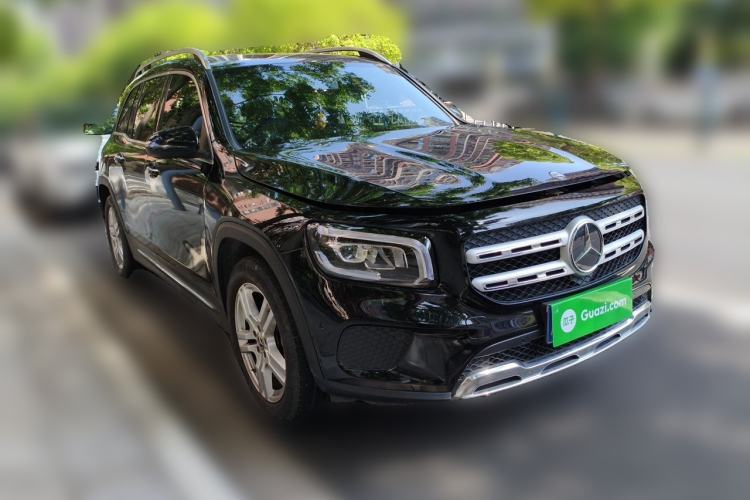 Used Mercedes-Benz GLB 2020 Updated GLB 200 Dynamic Edition Front Right 45 Deg