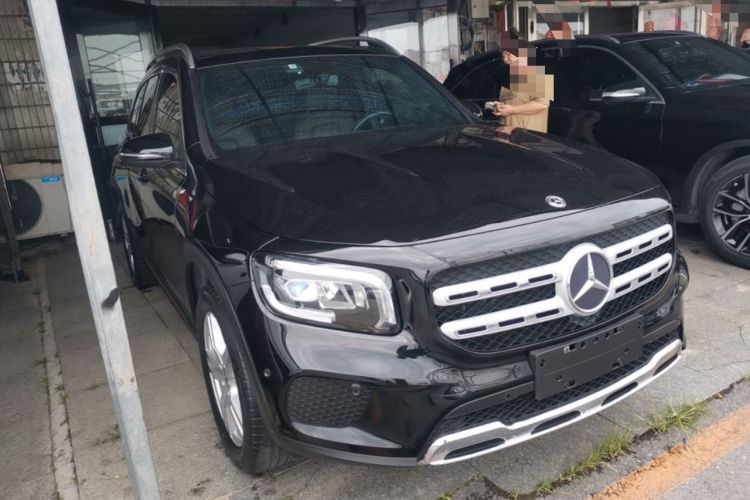 Used Mercedes-Benz GLB 2020 GLB 200 Dynamic Edition Front Right 45 Deg
