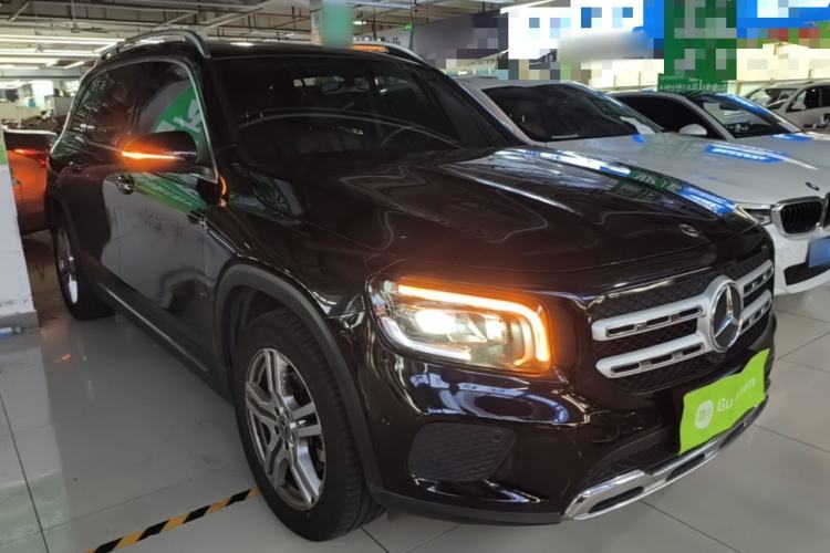 Used Mercedes-Benz GLB 2020 GLB 200 Dynamic Edition Front Right 45 Deg
