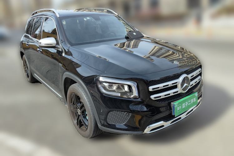 Used Mercedes-Benz GLB 2020 Updated GLB 200 Dynamic Edition Front Right 45 Deg