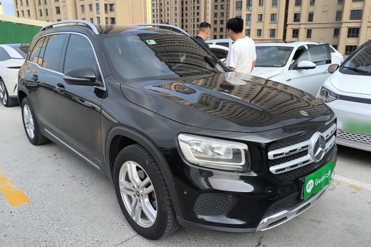 Used Mercedes-Benz GLB 2020 GLB 180 Dynamic Edition Front Right 45 Deg