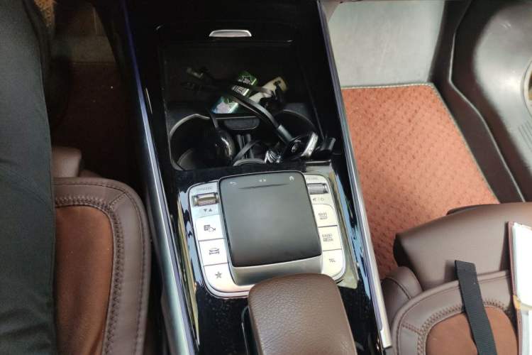 Used Mercedes-Benz GLB 2020 GLB 200 Stylish Edition Gear Lever