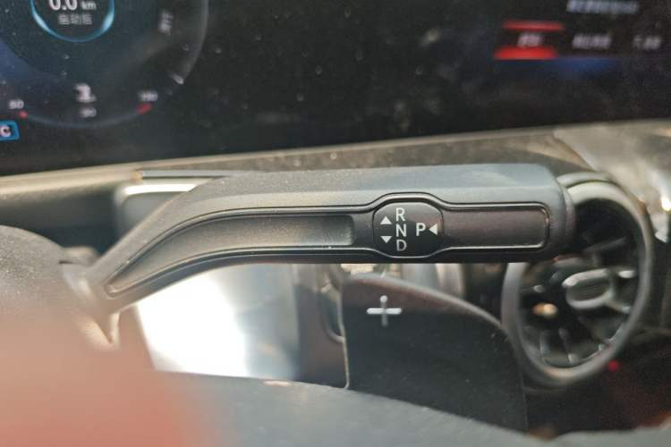 Used Mercedes-Benz GLB 2020 GLB 200 Dynamic Edition Gear Lever
