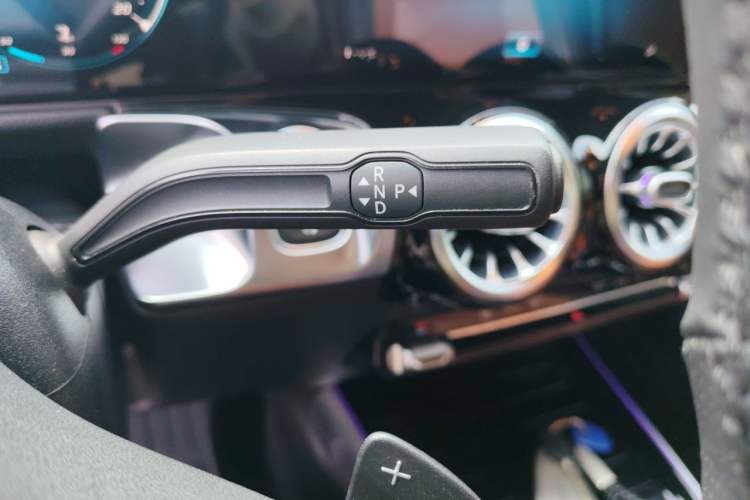 Used Mercedes-Benz GLB 2020 GLB 180 Fashion Model Gear Lever