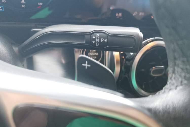 Used Mercedes-Benz GLB 2020 GLB 200 Dynamic Edition Gear Lever