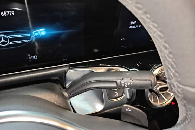 Used Mercedes-Benz GLB 2020 Facelift GLB 200 Fashion Edition Gear Lever