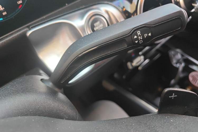 Used Mercedes-Benz GLB 2020 GLB 180 Fashion Model Gear Lever