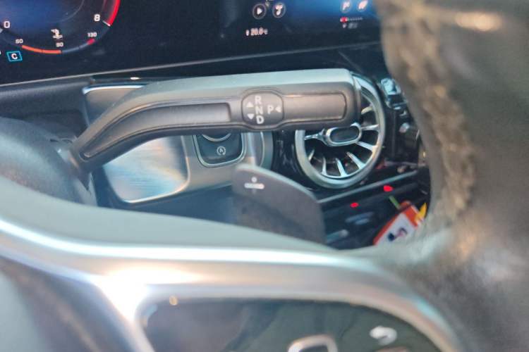 Used Mercedes-Benz GLB 2020 GLB 200 Dynamic Edition Gear Lever