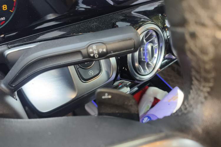Used Mercedes-Benz GLB 2020 GLB 200 Dynamic Edition Gear Lever